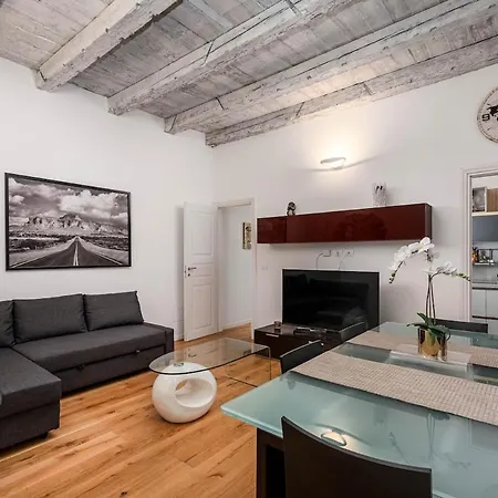 Appartamento 5min Dalle Due Torri, Luxury Flat Nel Centro Storico