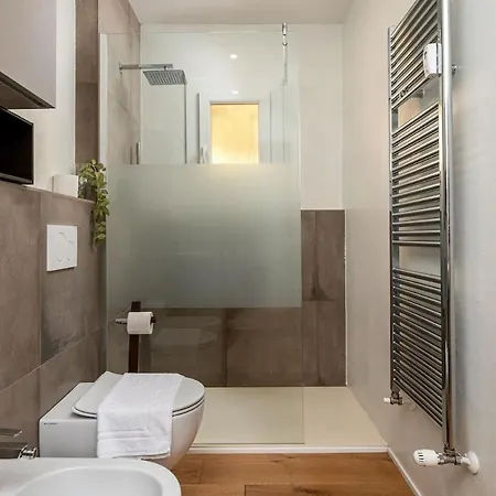 Appartamento 5min Dalle Due Torri, Luxury Flat Nel Centro Storico *
