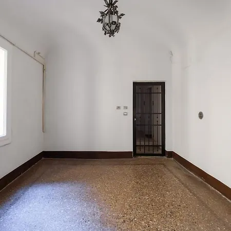 Appartamento 5min Dalle Due Torri, Luxury Flat Nel Centro Storico *