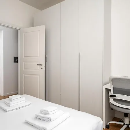 5min Dalle Due Torri, Luxury Flat Nel Centro Storico Апартаменты *